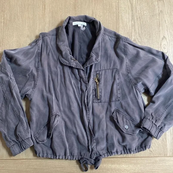 Jacket - Picture 1 of 3